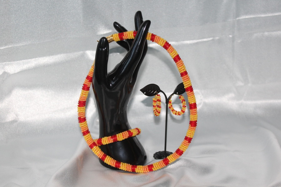 Parure Perles Rocailles-Couleurs Jaune, Orange et Rouge (5)