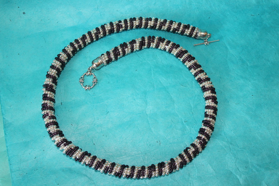 Parure Perles Rocailles-Couleurs Aubergine et Argent (6)