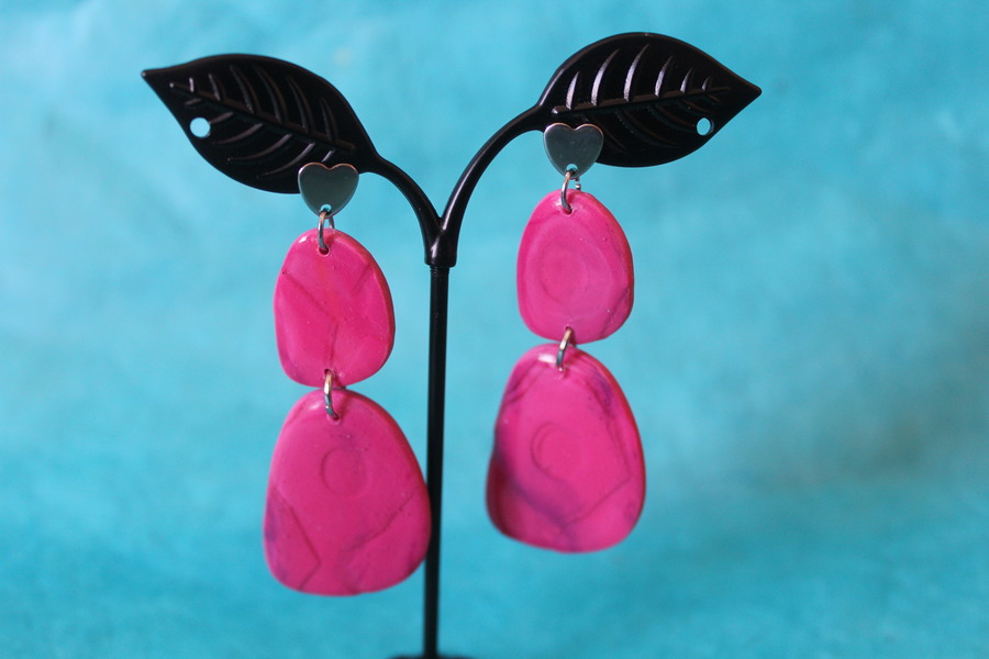 Boucles dOreilles- Pâte Polymère Couleur Margenta- Décalcomanie Marbrure (2)