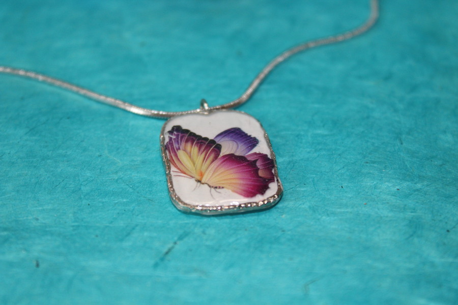 Parure-Collier-Boucle-Oreille-Resine-Inclusion-Papillons-3