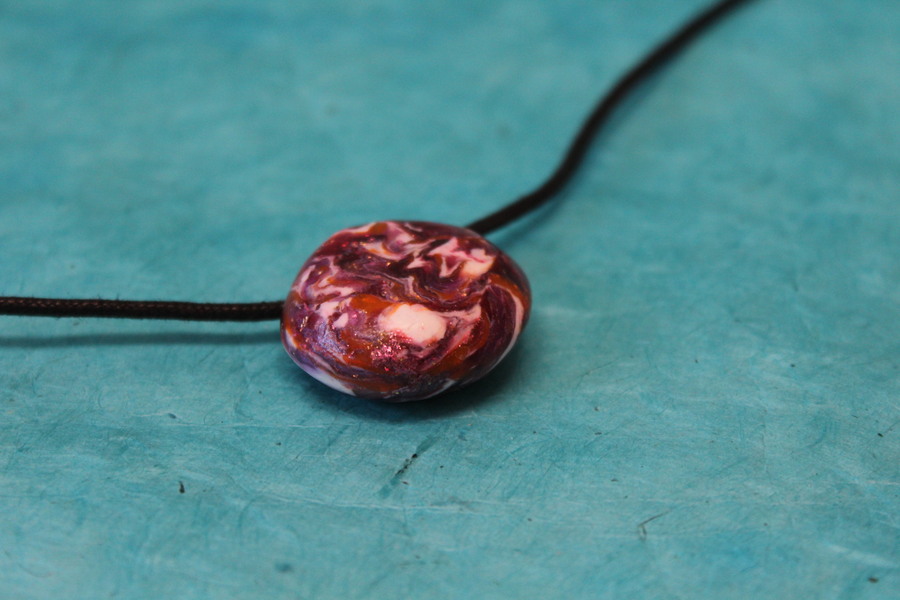 Collier-Coton-Cire-Pendantif-Galet-Multicolore-1