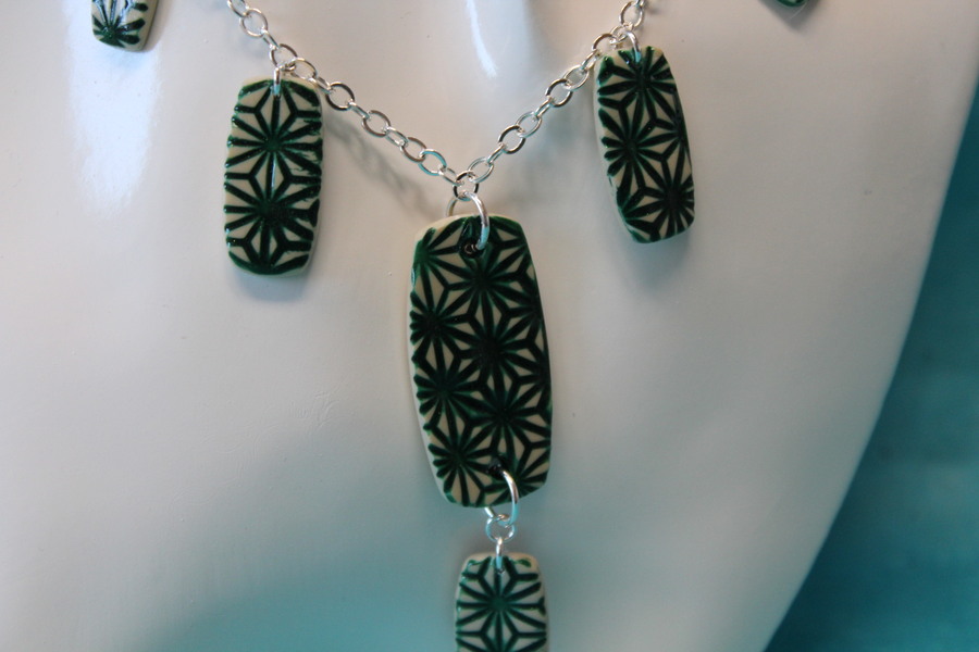 Collier-Chaine-Argente-Polymere-Ocre-Verte-4