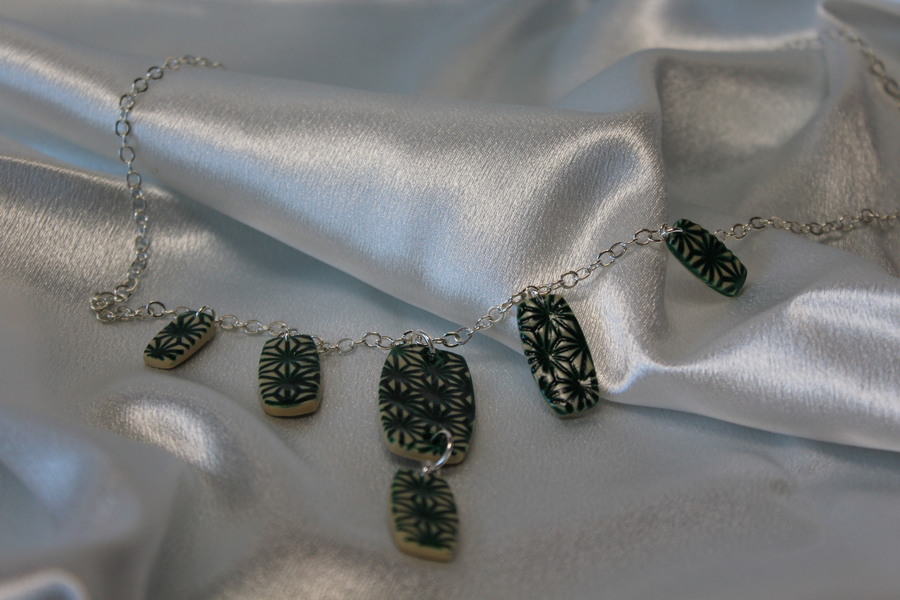 Collier-Chaine-Argente-Polymere-Ocre-Verte-5