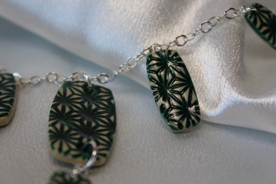 Collier-Chaine-Argente-Polymere-Ocre-Verte-6