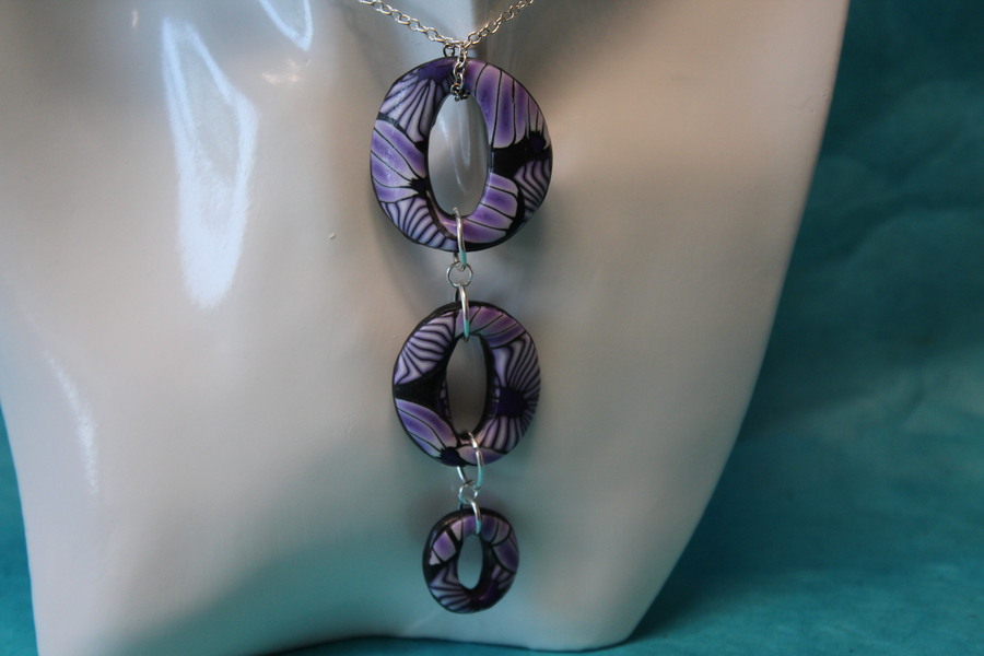 Collier-Chaine-Argente-Polymere-Fleur-Violette-Noir-3