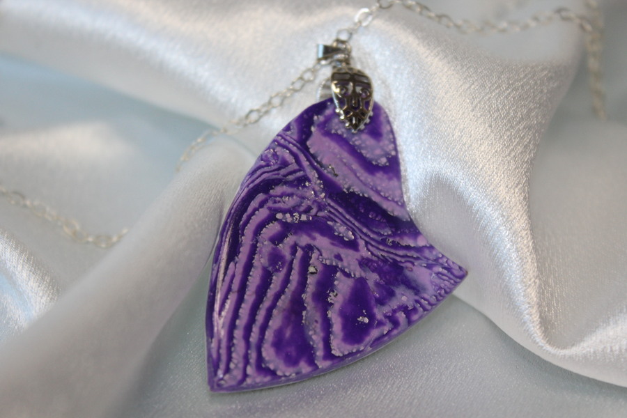 Collier-Chaine-Agente-PolymerDegrade-Parme-Violet-5