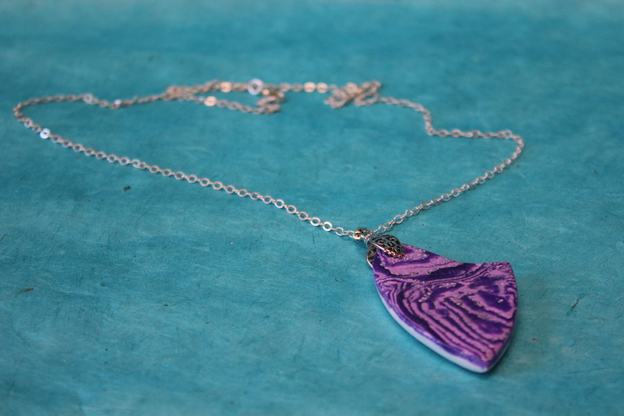 Collier-Chaine-Agente-PolymerDegrade-Parme-Violet-2
