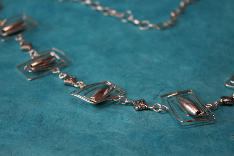 Collier-Chaine-Argente-Fil-Cuivre-Argente-Perles-Metal-1