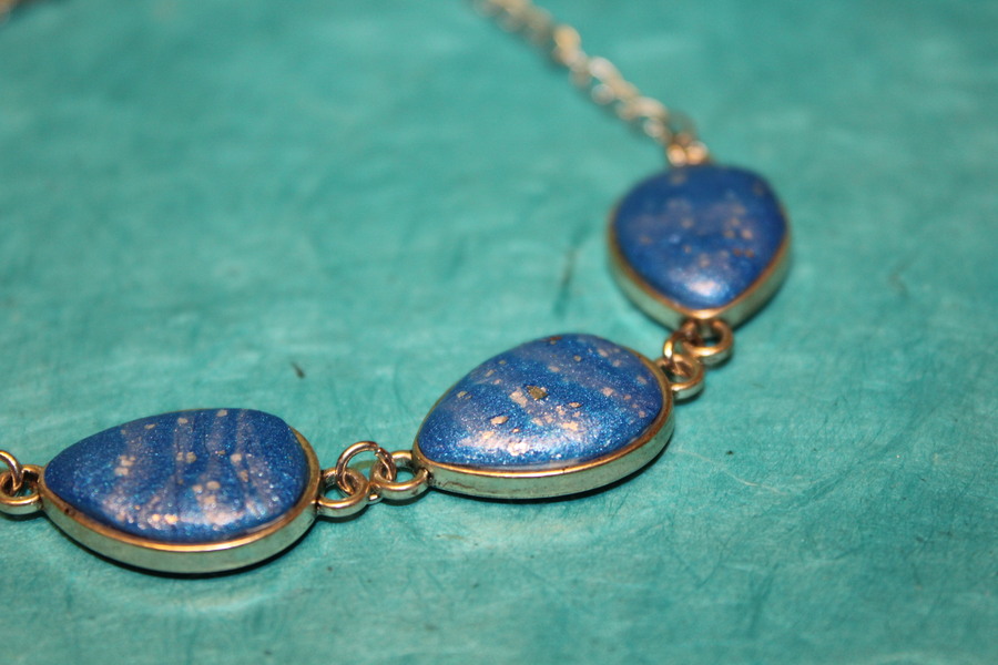 Bracelet-Acier-Argente-Forme-Gouttes-Eau-Polymere-Bleu-Argente-7