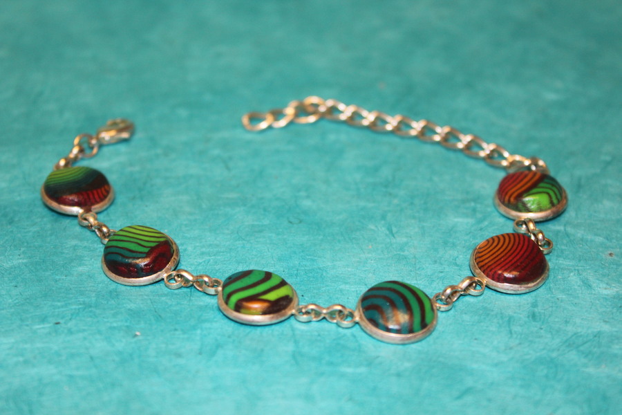 Bracelet-Acier-Argente-Petits-Cabochons-Ronds-Polymere-Multicolores-7