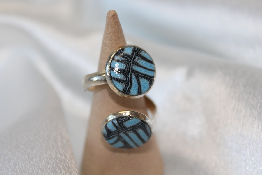 Bague-Acier-Reglable-2 Cabochon-Polymere-Bleu-Noir (2)