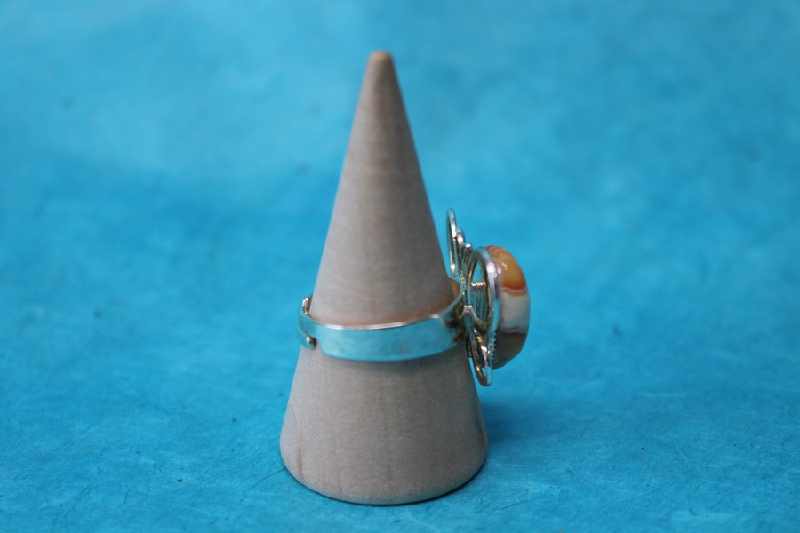 Bague-Reglable-Papillon-Cabochon-Polymere-Blanc-Orange (5)