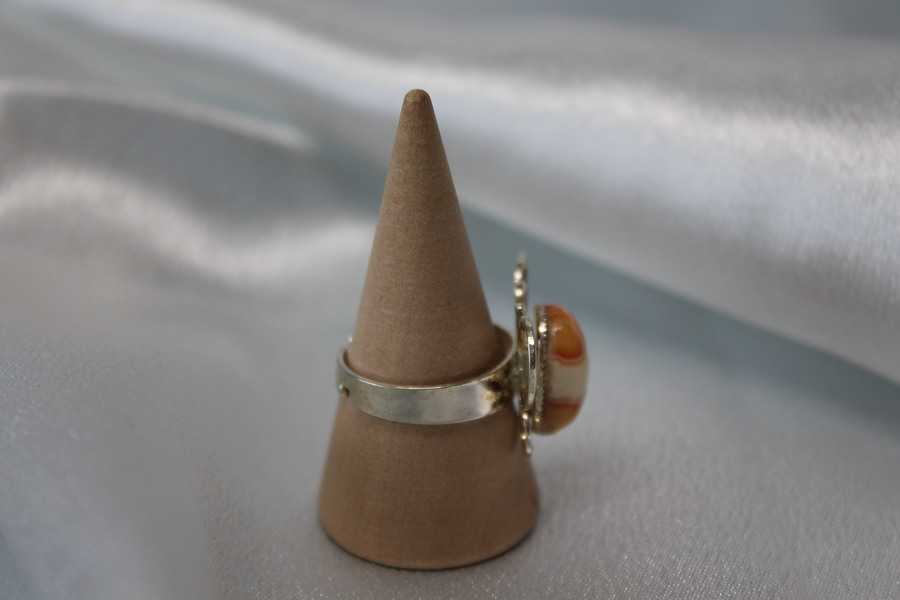 Bague-Reglable-Papillon-Cabochon-Polymere-Blanc-Orange (2)