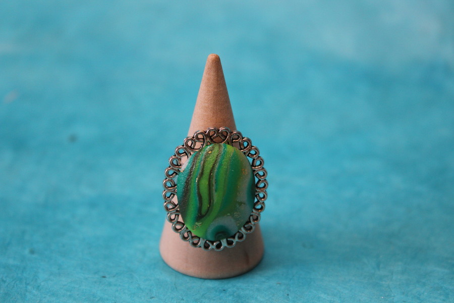 Bague-Reglable-Acier-Polymere-Rayures-Vertes