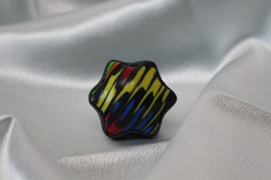 Bague-Reglable-Etoile-Polymere-Rayures-Multicolores (5)