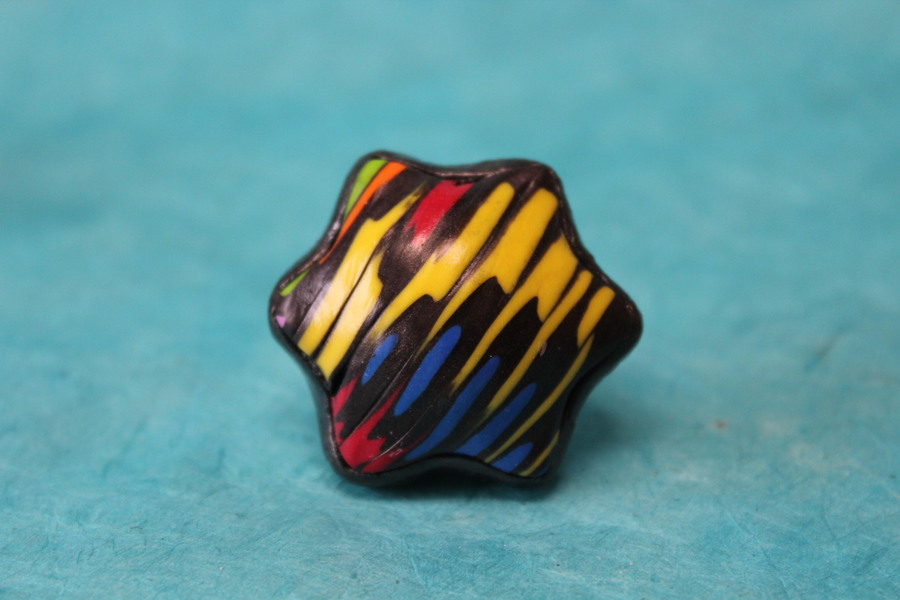 Bague-Reglable-Etoile-Polymere-Rayures-Multicolores (4)