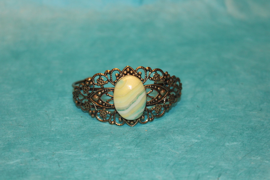 Bracelet-Reglable-Acier-Bronze-Cabochon-Plymere-Verts-5