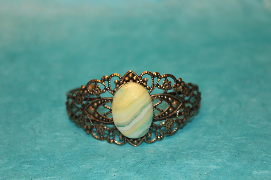 Bracelet-Reglable-Acier-Bronze-Cabochon-Plymere-Verts-6