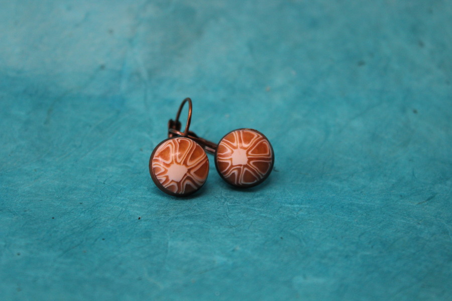 Boucle-Oreille-Dormeuse-acier-Cuivre-Polymere-Fleur-Orange-6