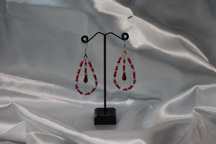Boucle-Oreille-Pendante-Perles-Rose-Rouge