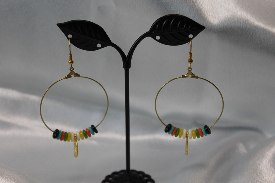 Boucle-Oreille-Creole-Acier-Dore-Perles-Breloque-1
