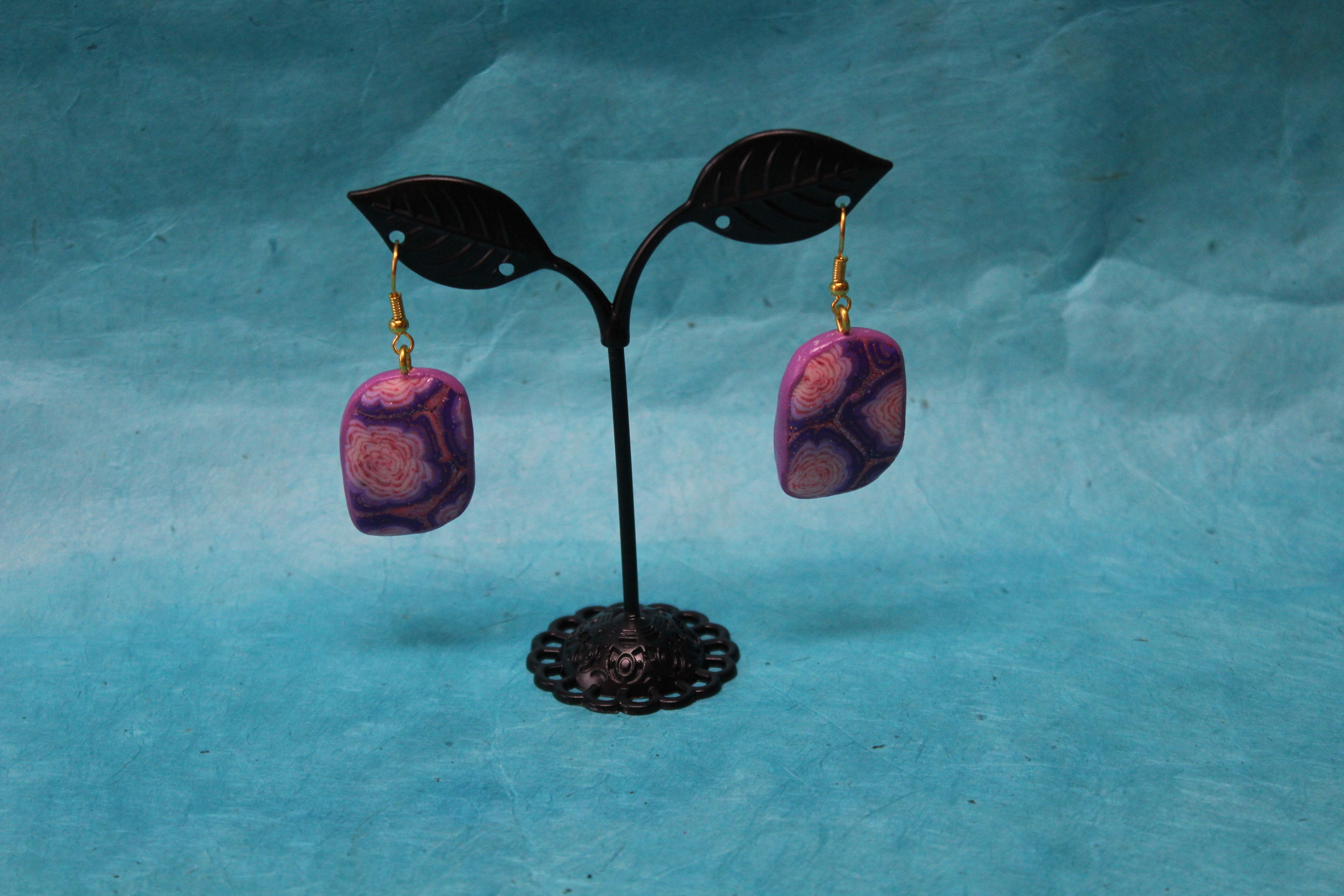 Boucle-Oreille-Polymere-Fleurs-Rose-Violette (2)