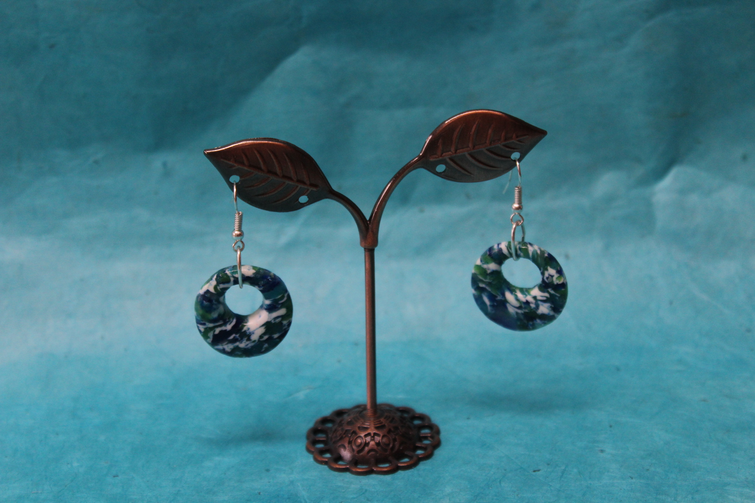 Boucle-oreille-Rond-Creux-Multicolores (3)