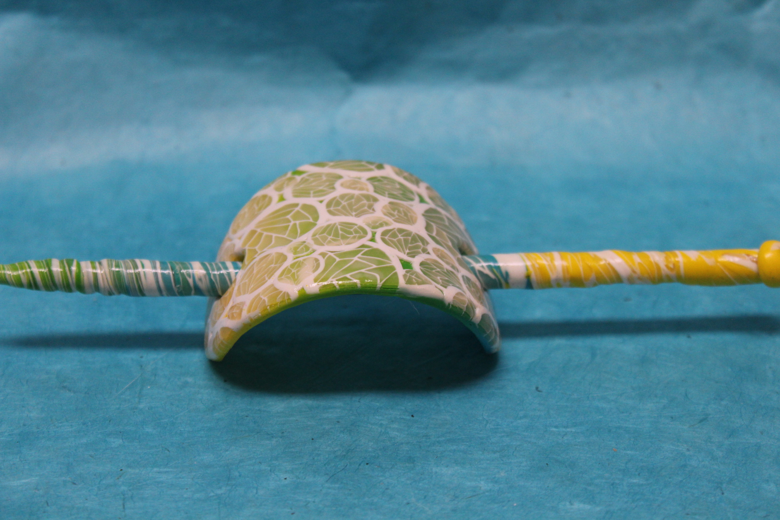Barette-Chignon-Polymere-Degrade-Jaune-Vert-Toile-Araigne (9)