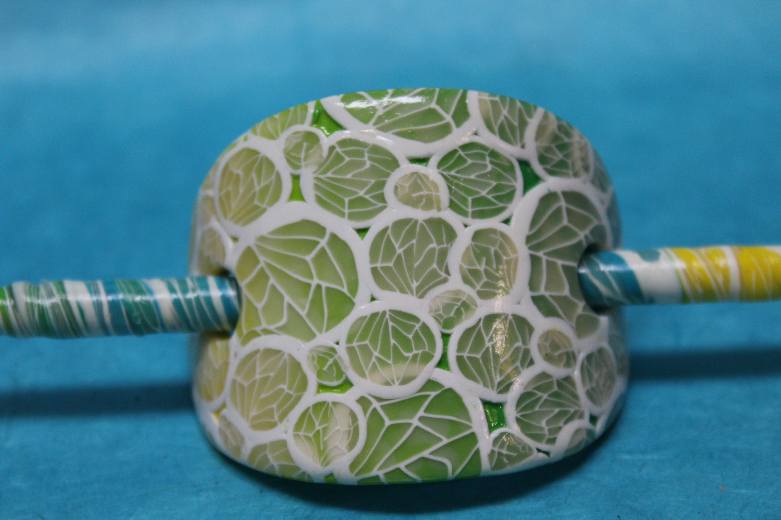 Barette-Chignon-Polymere-Degrade-Jaune-Vert-Toile-Araigne (8)