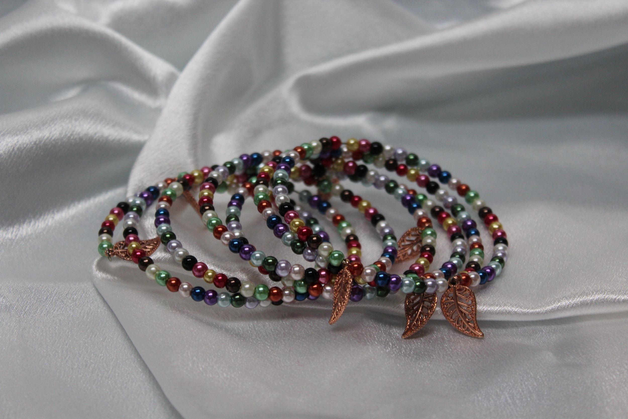 Bracelet-Multi-Rangs-Imitation-Perles-Cultures-Multicolores-Breloques-feuilles-Bronze (5)