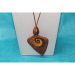 Collier-Cordon-Imitation-Cuir-Dore-Blason-Polymere-Degrade-Marron (6)