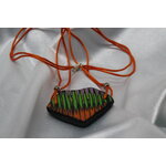 Collier-Cordon-Satine-Orange-Polymere-Plastron-Multicolores