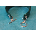 Bracelet Manchette Forme Diadème Pâte Polymère Recouvert de Paillette Verte et Impression (6)