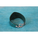 Bracelet Manchette Forme Diadème Pâte Polymère Recouvert de Paillette Verte et Impression (2)