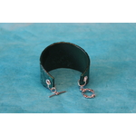 Bracelet Manchette Forme Pâte Polymère Recouvert de Paillette Verte et Impression (3)