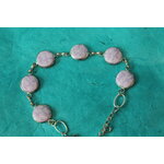 Bracelet Support Acier Argenté à 6 Cabochons. Déco en pâte Polymère Blanc et Parme (2)