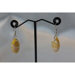 Boucle dOreille Ovale Pâte Polymère Jaune et Blanche (2)