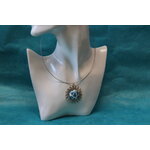 Collier-Acier-Argente-Support-Soleil-Polymere-Blanc-Degrade-Bleu-1