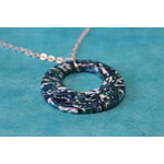 Collier-Chaine-Argente-Polymere-Bleu-Vert-Blanc-3