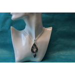 Collier-Chaine-Argente-Polymere-Pied-Poule-Noir-Blanc