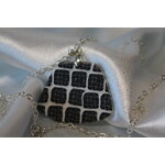 Collier-Chaine-Argente-Polymere-Noir-Blanc-5