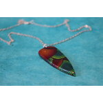 Collier-Chaine-Argente-Petit-Blason-Polymere-Spirales-Degrade-Vert-Rouge-1