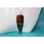 Collier-Chaine-Argente-Petit-Blason-Polymere-Spirales-Degrade-Vert-Rouge-2