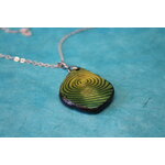 Collier-Chaine-Argente-Polymere-Degrade-Vert-Jaune-Spirale-Noir-1