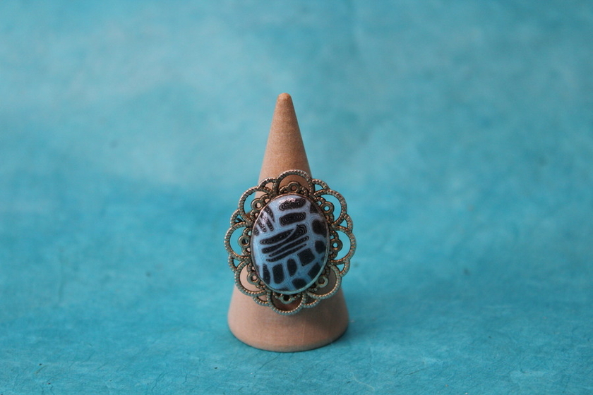 Bague-Acier-Reglable-Polymere-Bleu-Noir (3)