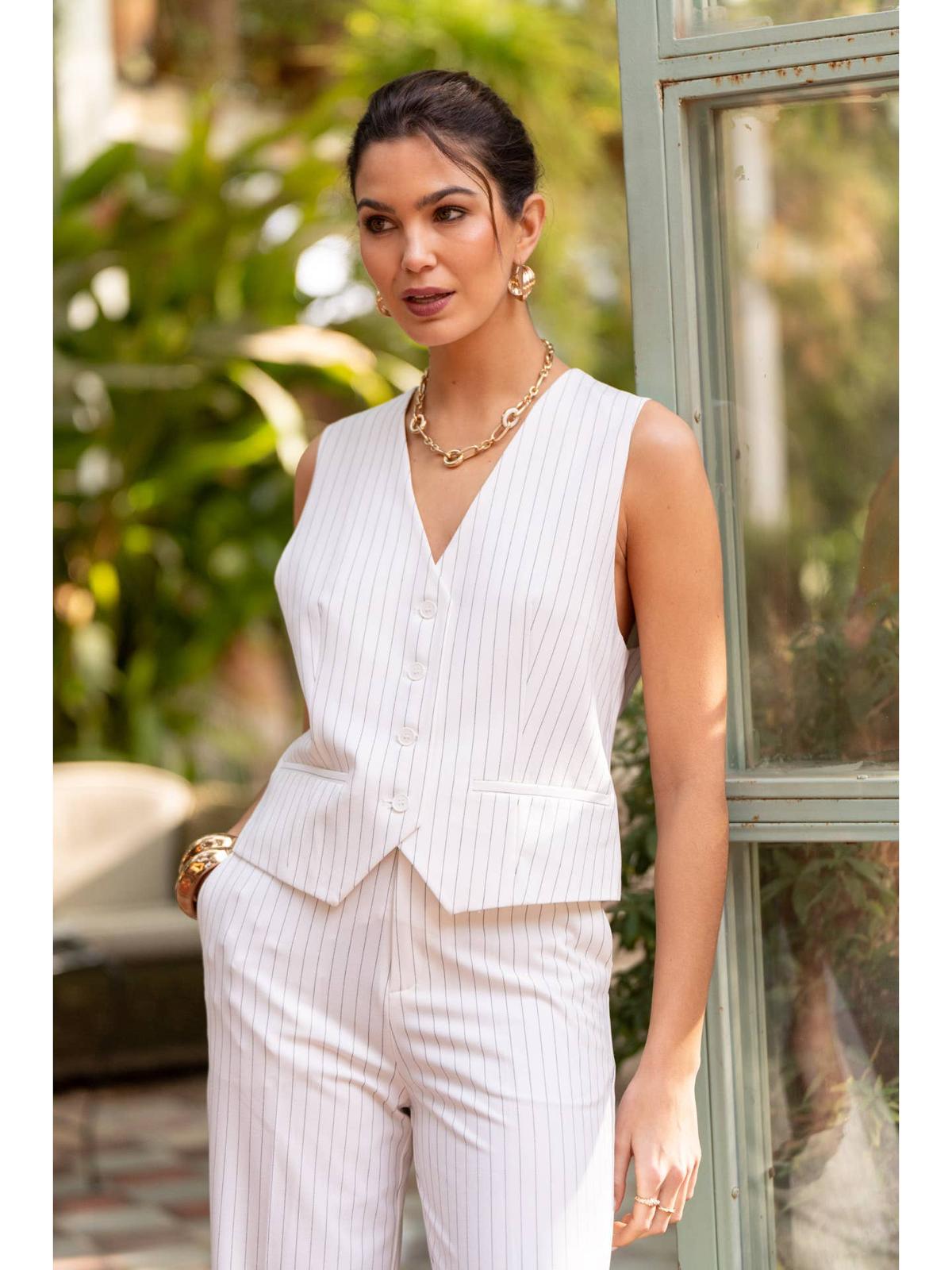 Gilet de tailleur sans manche à rayures fines