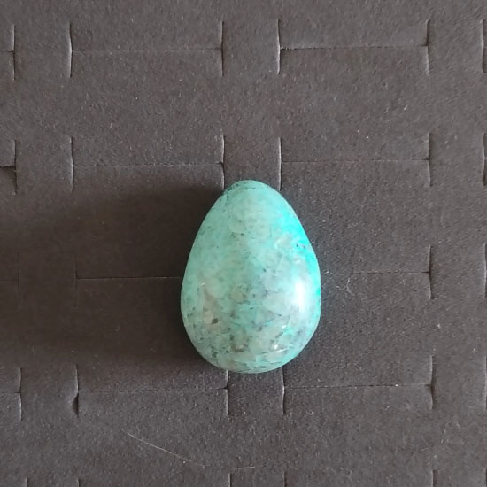 crea-solides-of-spirits-Pendentif-de-chrysocolle-(3-cm)