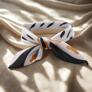 accessoires de mode femme madame rive gauche carre de soie