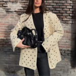Veste beige à clous femme tendance