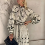 Robe longue imprimée noir blanc fleurie
